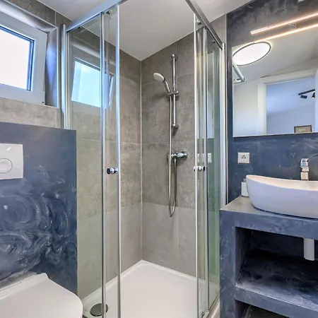 Penthouse No-1 By Interhome Nyaraló Póla