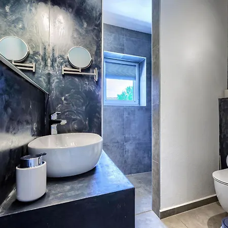 Penthouse No-1 By Interhome