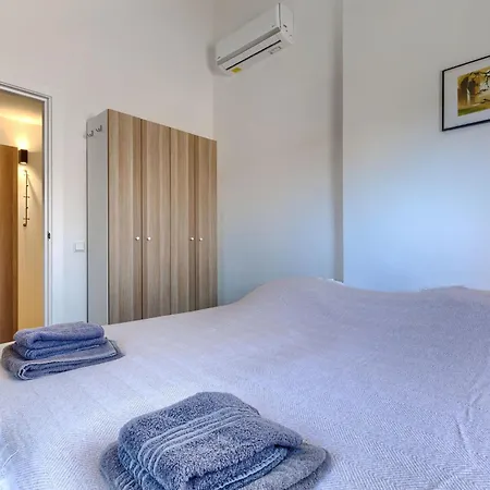Penthouse No-1 By Interhome Nyaraló *